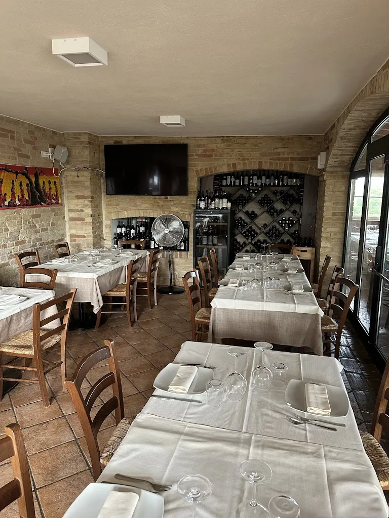 Agriturismo Pomod'Oro restaurant in Monte Urano