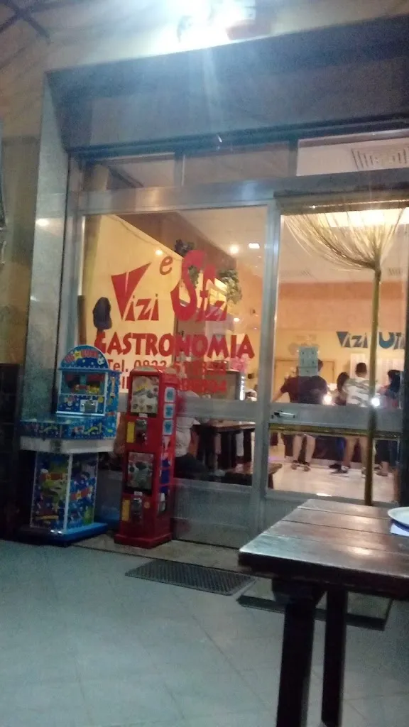 Rocco Colona_Vizi E Sfizi Di Mario Orlando_Casarano_review