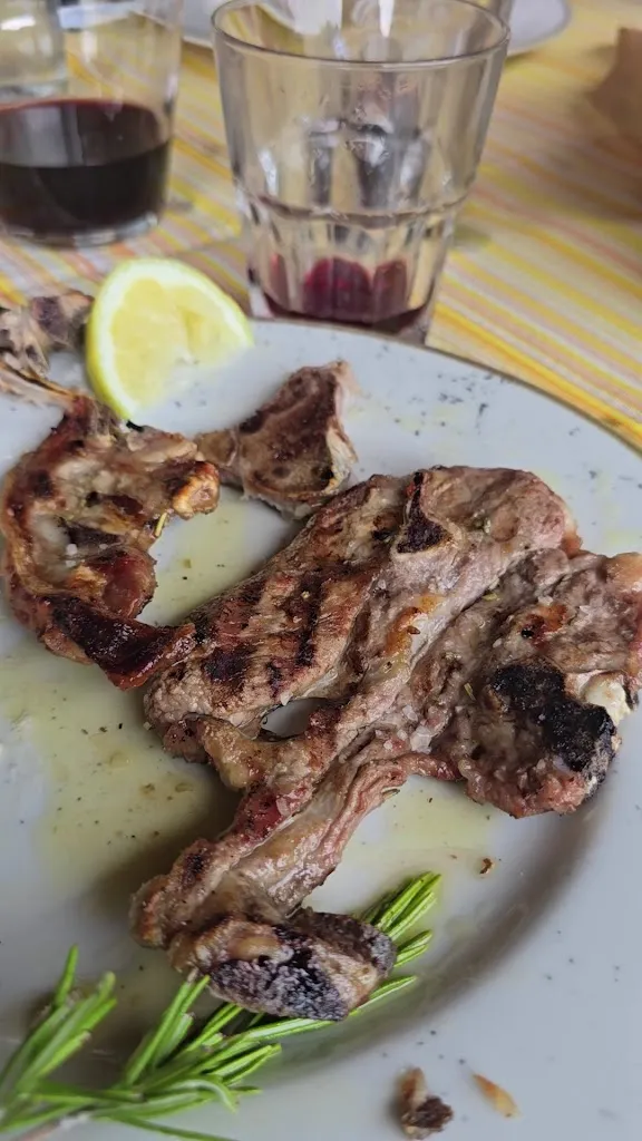 Fonte Della Valle restaurant in Montefortino