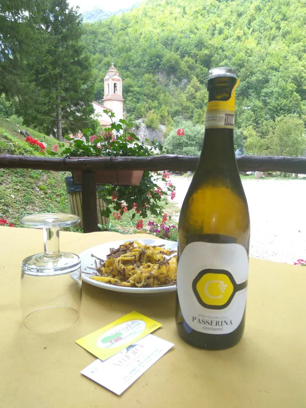 Il Chioschetto nel bosco_Montefortino_slider_image_2