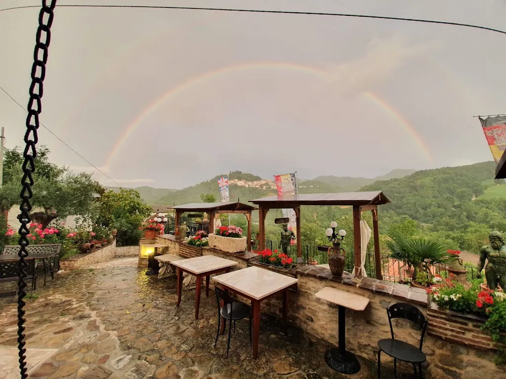 La Torre Sibilla Montefortino restaurant in Montefortino