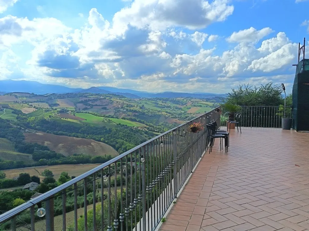 Danilo Barattini_Ristorante Pizzeria Belvedere Nuova gestione_Monteleone di Fermo_review