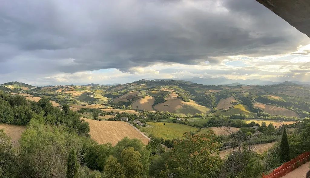 Ristorante Pizzeria Belvedere Nuova gestione_Monteleone di Fermo_slider_image_3