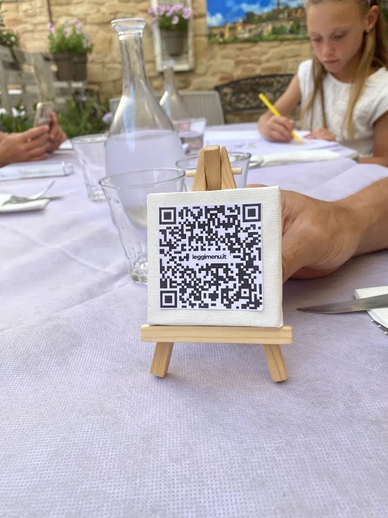 Rene van Horzen_Il Gufo e La Civetta_Montelparo_recensione