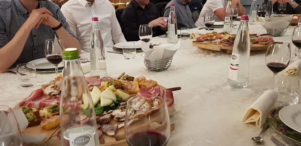 Brian Spiers_Hotel ristorante Oscar e Amorina_Montegiorgio_review