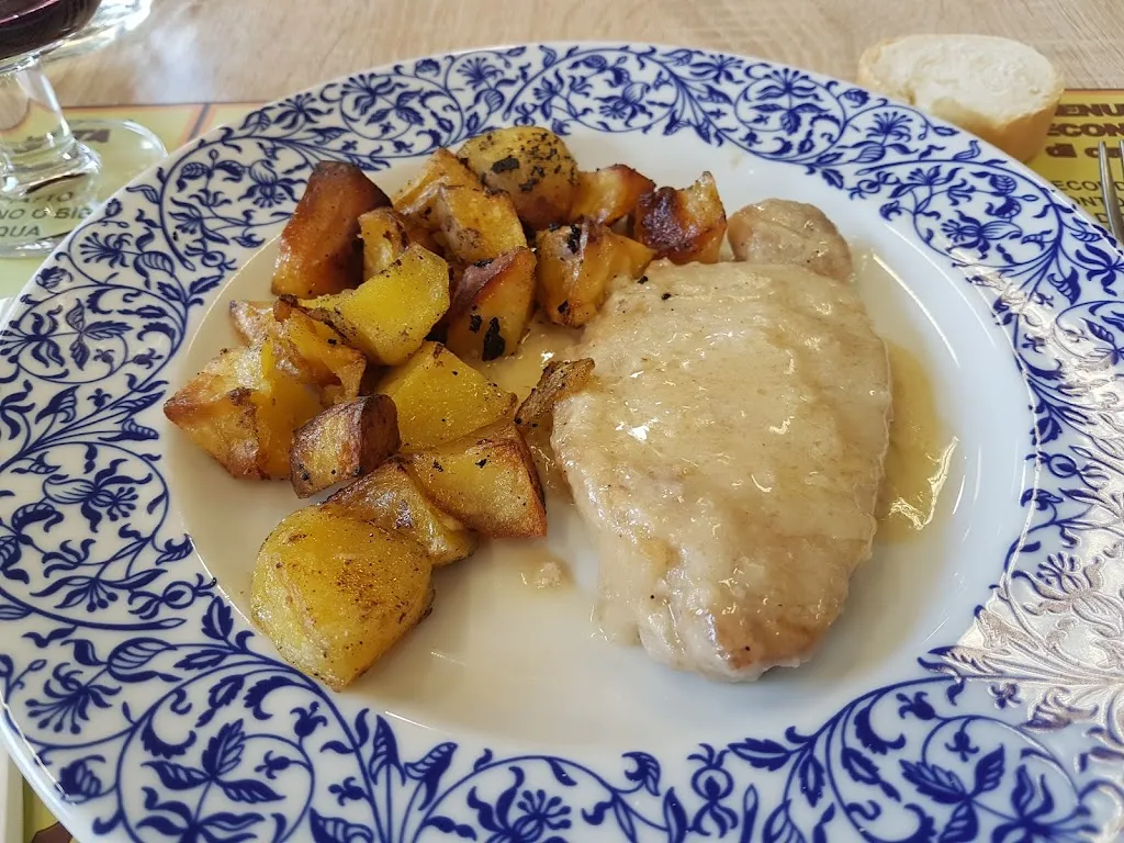 Il borgo_Montegiorgio_slider_image_3