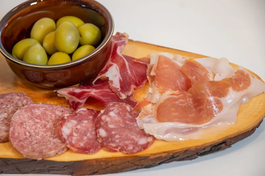 Bar Ristorante Pizzeria La Scampagnata_Montegiorgio_slider_image_2