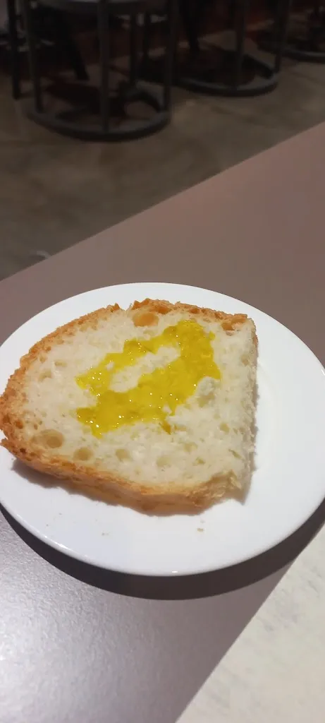 Davide Ghisellini_Momenti_Montegiorgio_recensione