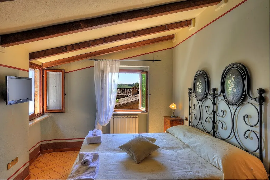 Albergo Diffuso Borgo Montemaggiore_Montemaggiore al Metauro_slider_image_2