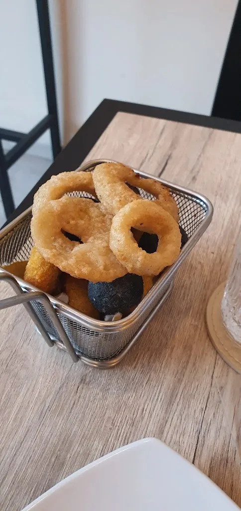 J D_La Rotonda Hamburger & Cocktail_Montegranaro_review