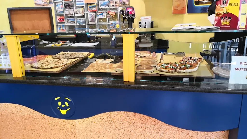 Pizza Smile Di Di Battista Barbara_Montegranaro_slider_image_1