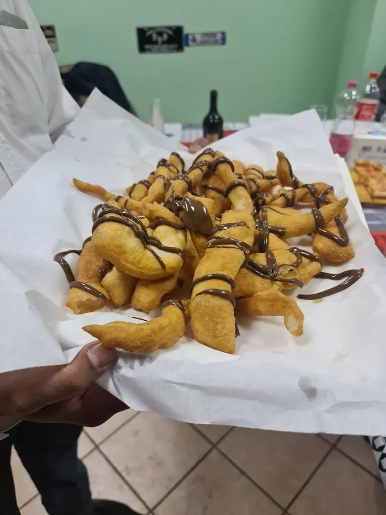 Pizza Regina_Montegranaro_slider_image_3