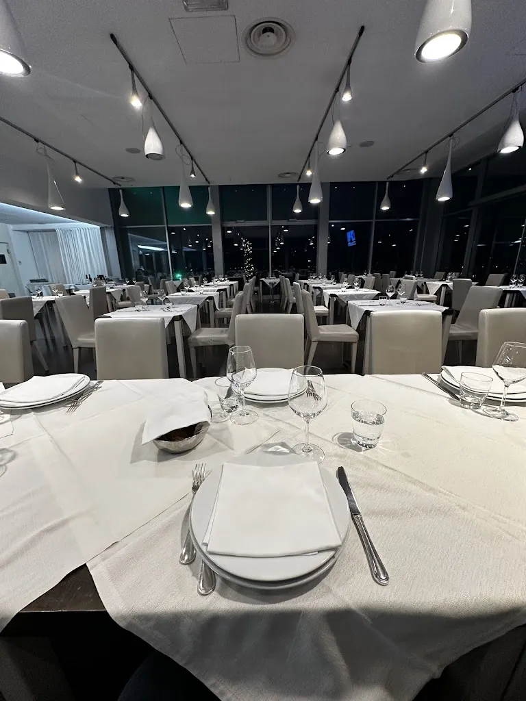 Tomas Stelmokas_Hotel Horizon_Montegranaro_review