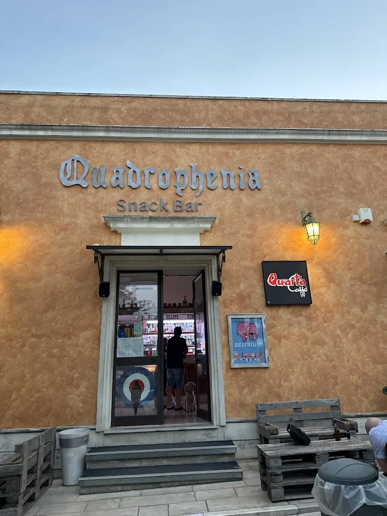 Ryan Duncan_Snack Bar Quadrophenia -_Casarano_review