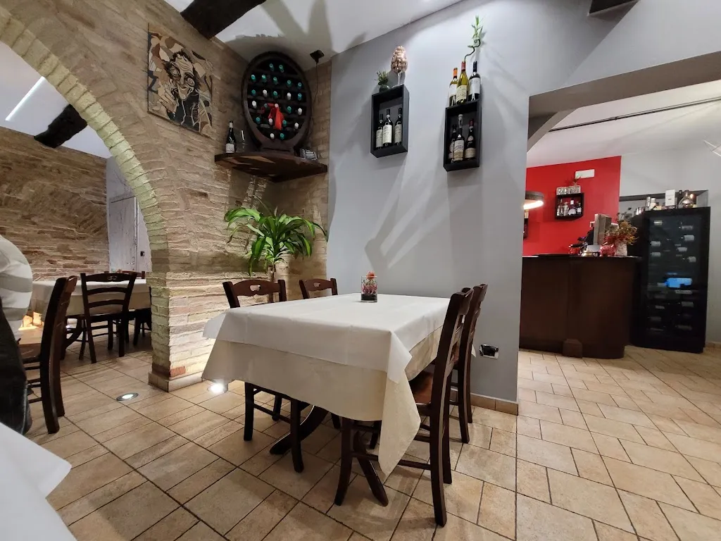 Dama_Montelupone_slider_image_1