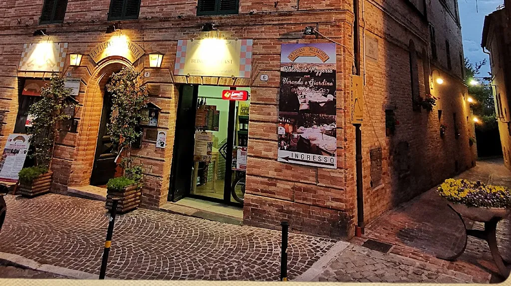 La Taverna dell'Artista Ristorante-Risotteria-Pizzeria restaurant in Montelupone