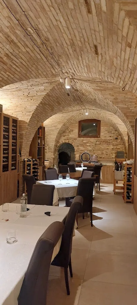 Dom Rafaè restaurant in Montelupone