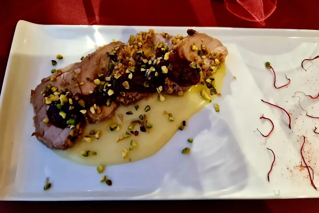 Kim Theunis_10_83 Moresco_Monterubbiano_review