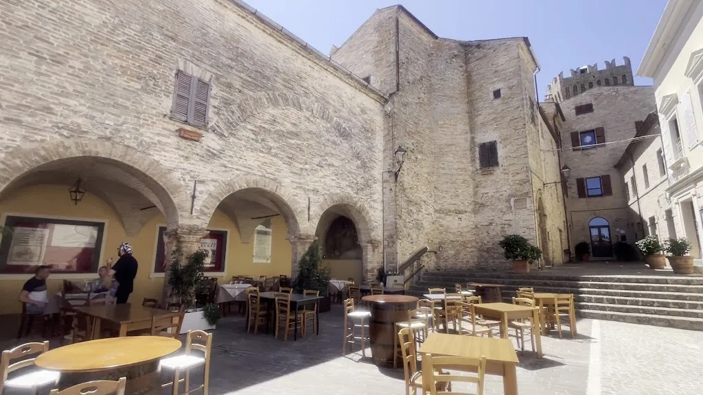 10_83 Moresco_Monterubbiano_slider_image_2