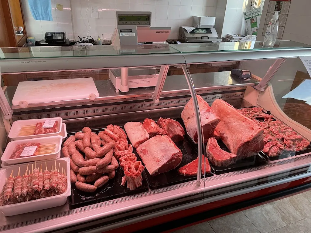 Azienda Agricola Grifi Sergio restaurant in Monterubbiano