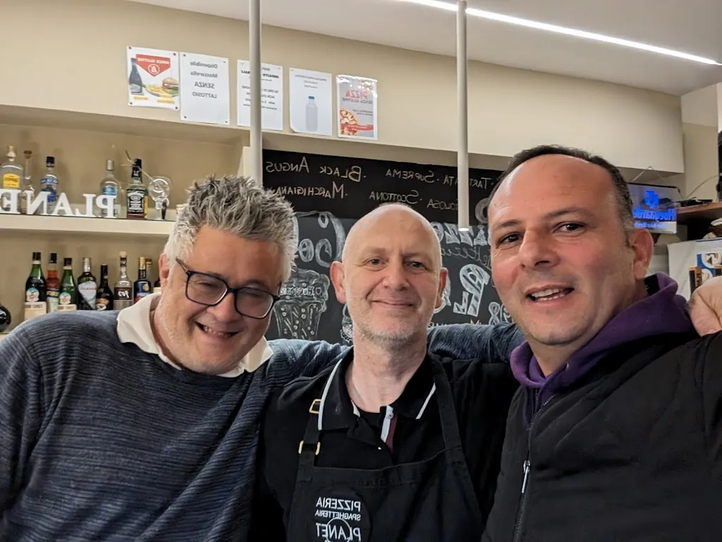 John Malaspina_Planet Pizzeria Spaghetteria_Monterubbiano_recensione