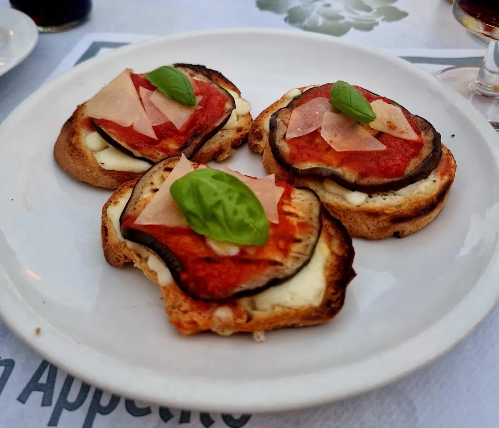 Victoriia Vager_Planet Pizzeria Spaghetteria_Monterubbiano_recensione