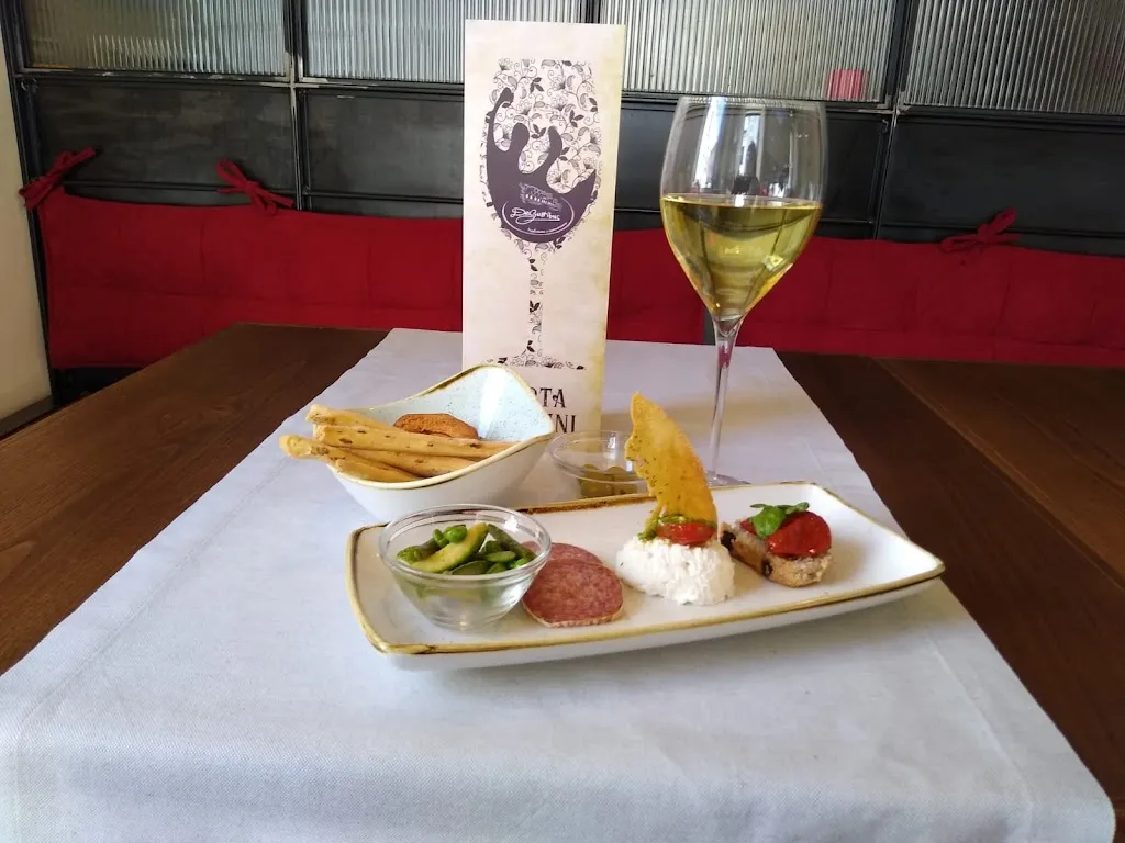 Osteria DeGustibus_Morro d'Alba_slider_image_2