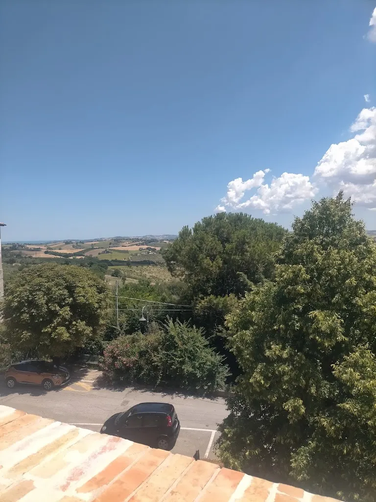 Maria Cristina Barnabei_Restaurant Vin ' Canta_Morro d'Alba_review