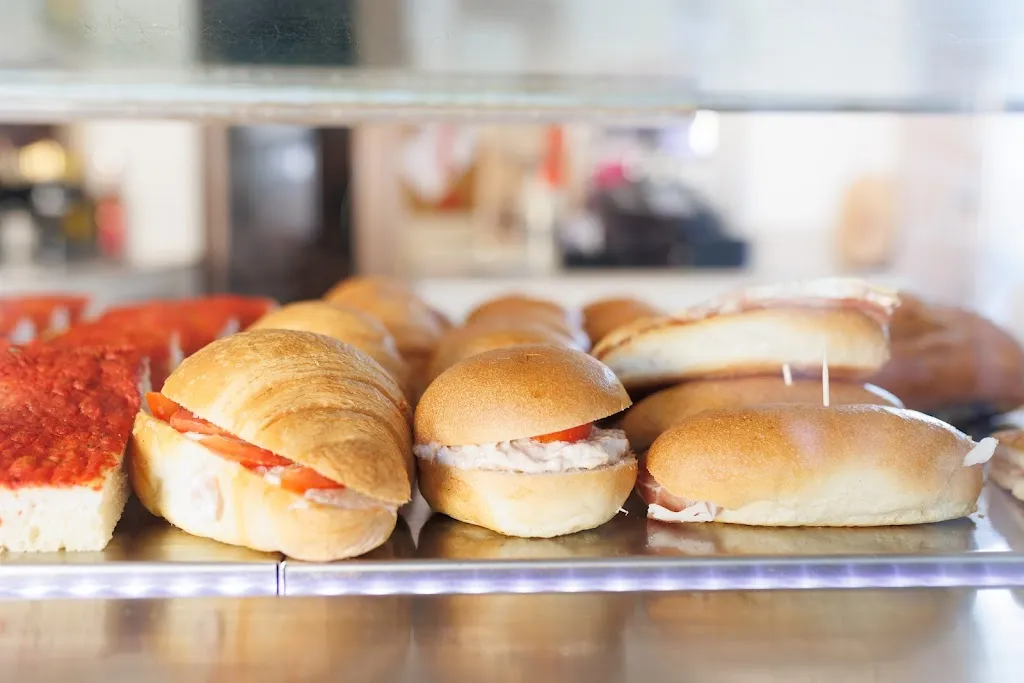 Figoccio's Gelato&Crescia d'Offagna_Offagna_slider_image_2