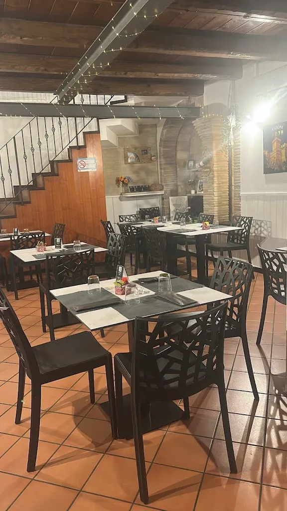 Pizzeria 4 Rioni restaurant in Offagna