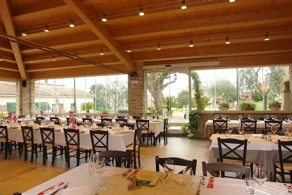 Il Castagno Albergo Ristorante Pizzeria restaurant in Orciano di Pesaro