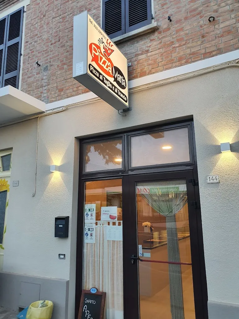 PizzaMania_Orciano di Pesaro_slider_image_1