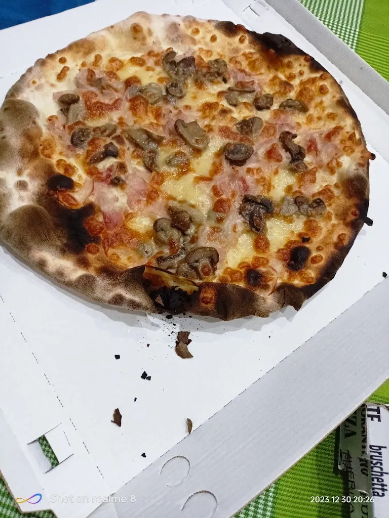 Menu_Pizzeria la Luna_Ortezzano_image_4