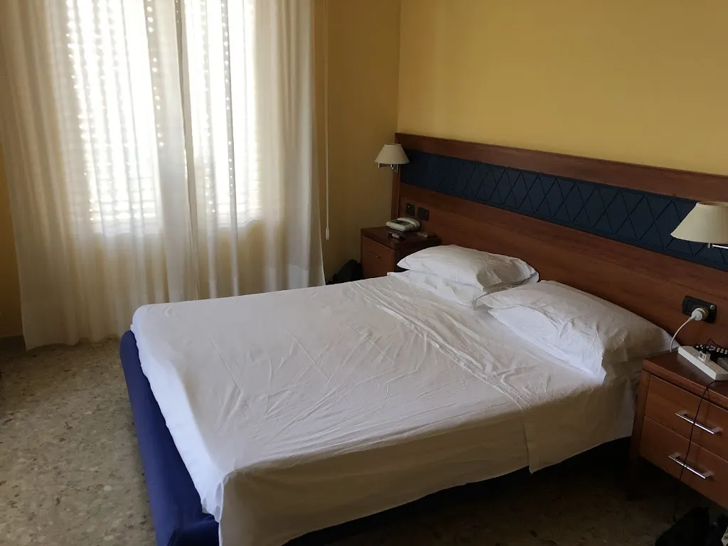 Hotel Ristorante Caroline_Offida_slider_image_2