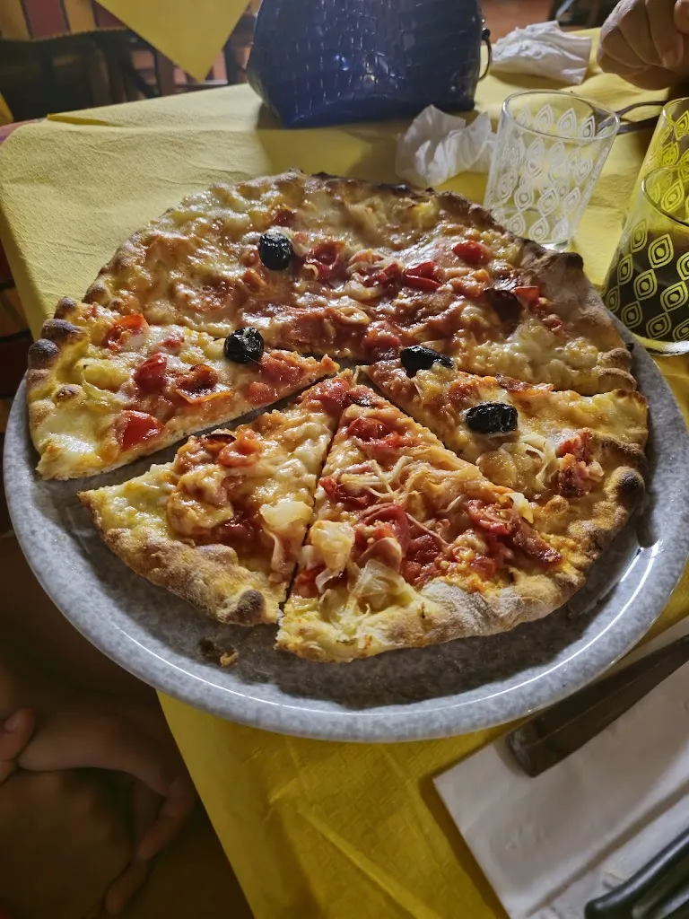 Maurizio Rossini_Pizzeria Ristorante La Tavernaccia_Offida_review