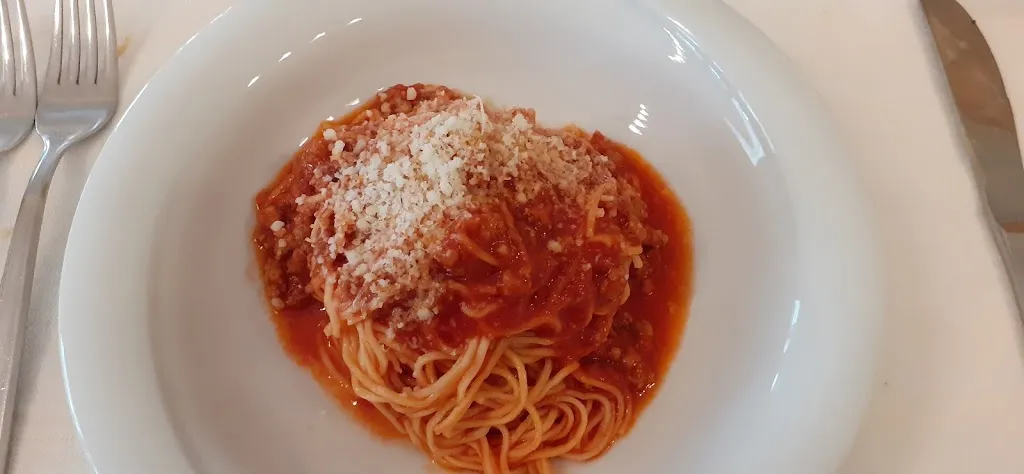 Luigi_Ristorante Rosa dei Venti - Affittacamere con piscina_Offida_review