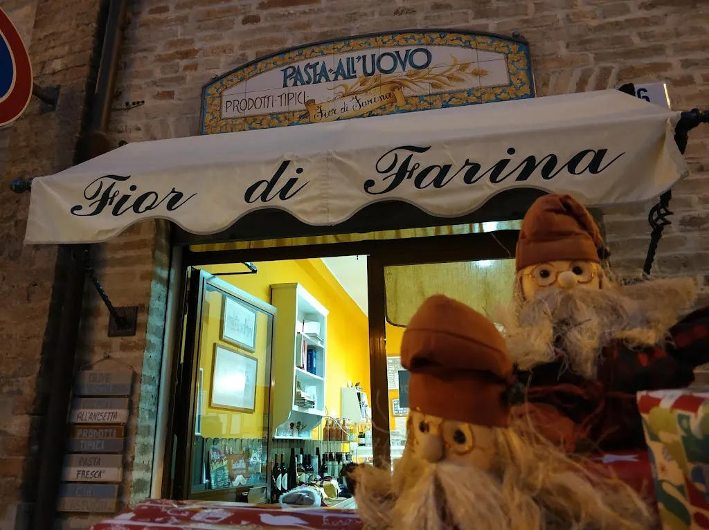 Fior di Farina di Ciabattoni Nora e Darini Sonia_Offida_slider_image_1