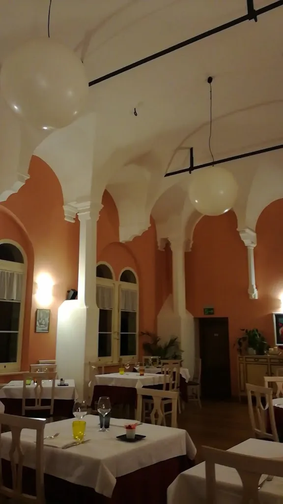 Osteria Moderna_Osimo_slider_image_2