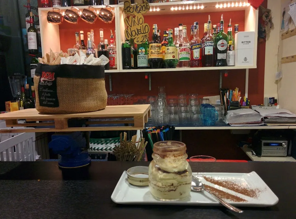 Matteo Perini_Officina_Ostra Vetere_review