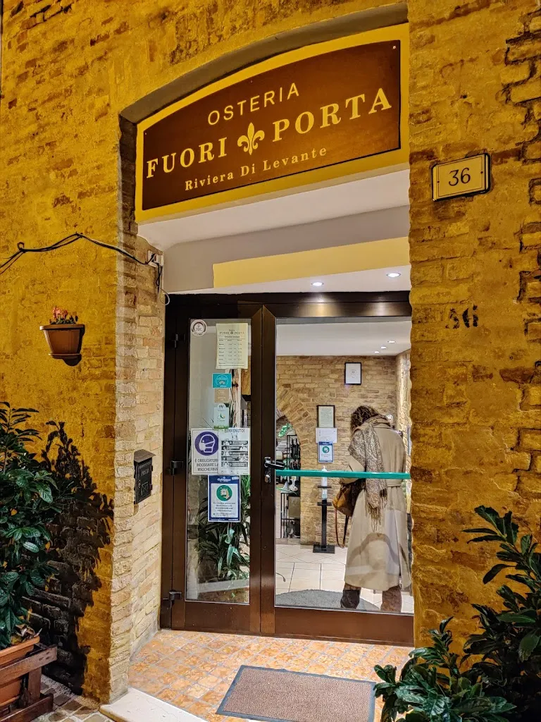 NiKoJlaY_Osteria Fuori Porta_Ostra Vetere_review