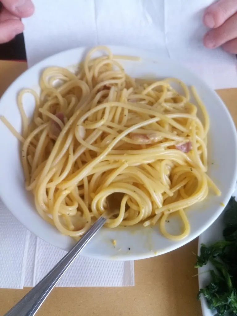 Albano Angelucci_Maccaroni Risto self_Passo Ripe_review