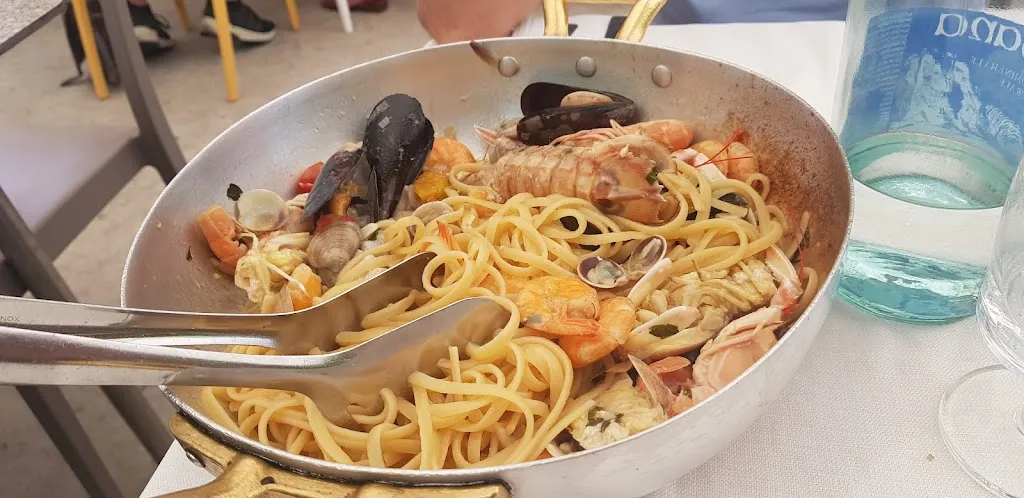 Monika P._La Bionda_Pedaso_review