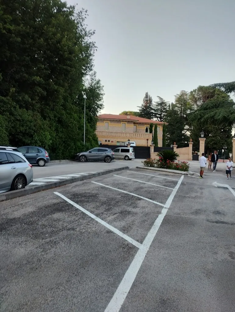 ezio gianfelici_Villa Serita_Penna San Giovanni_review