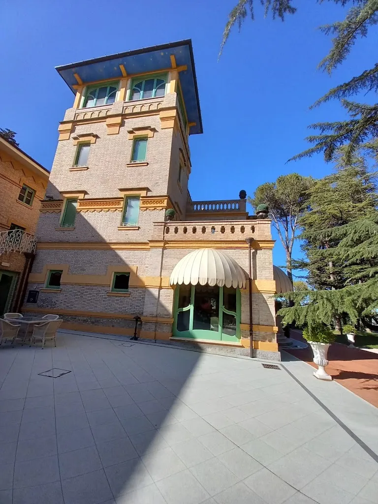 Alberto Stefoni_Villa Serita_Penna San Giovanni_review