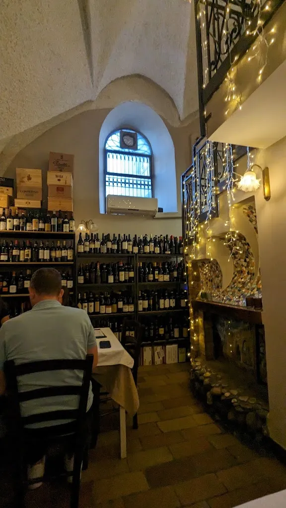 Corey Kmichik_Re Squarchiò_Petritoli_review