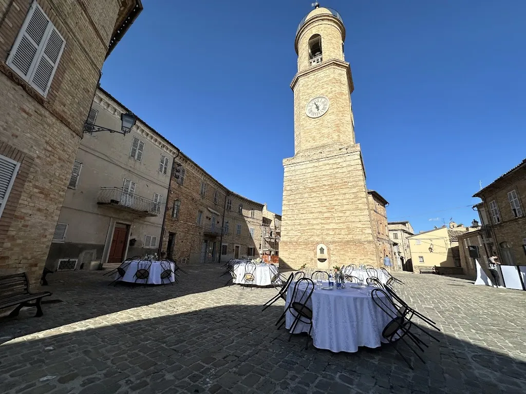 Palazzo Mannocchi di Mulaganovic Ferida_Petritoli_slider_image_2