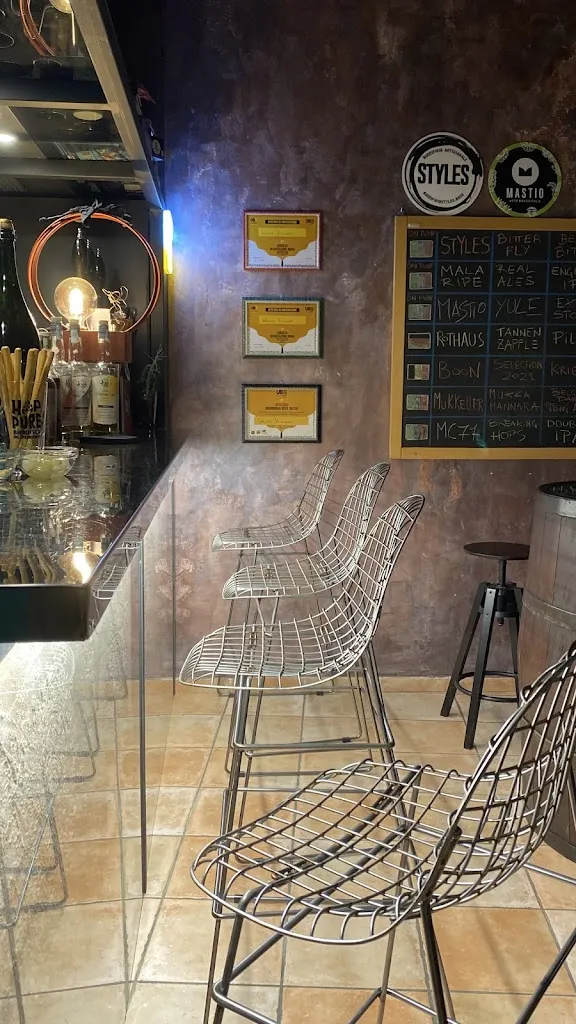 Paolo Leary_HOPPURE birroteca indipendente_Petritoli_review