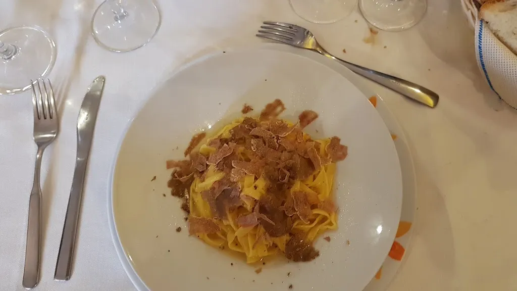 Ristorante Le Contrade_Piandimeleto_slider_image_3