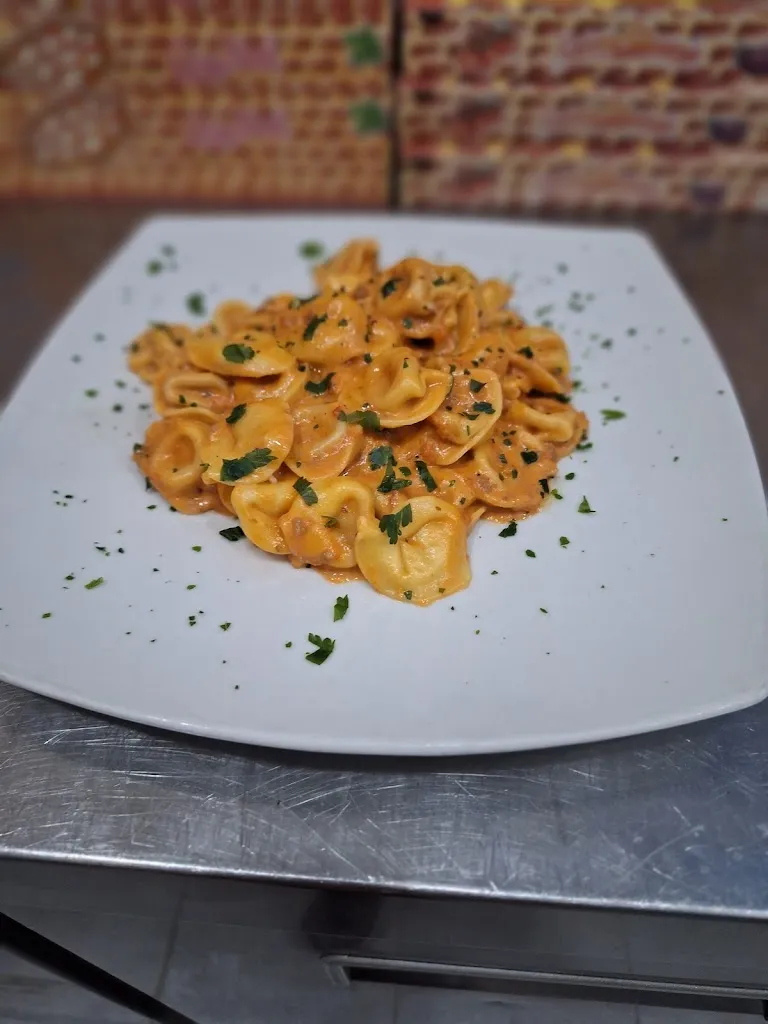 Menu_Pizzeria Paradiso_Piandimeleto_image_9