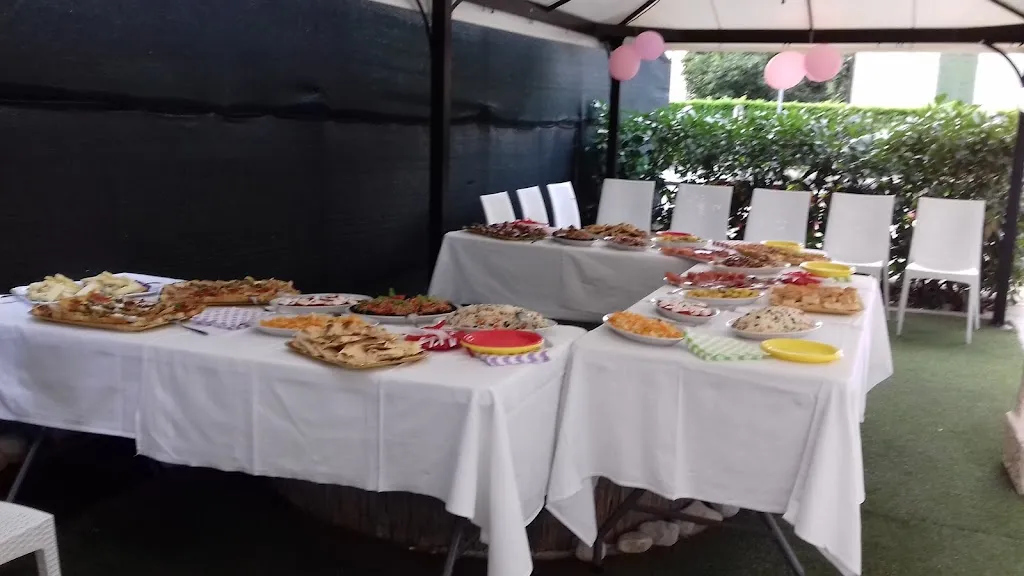 Pizzeria Paradiso restaurant in Piandimeleto